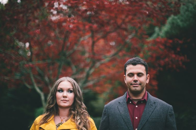 fall colors engagement photos