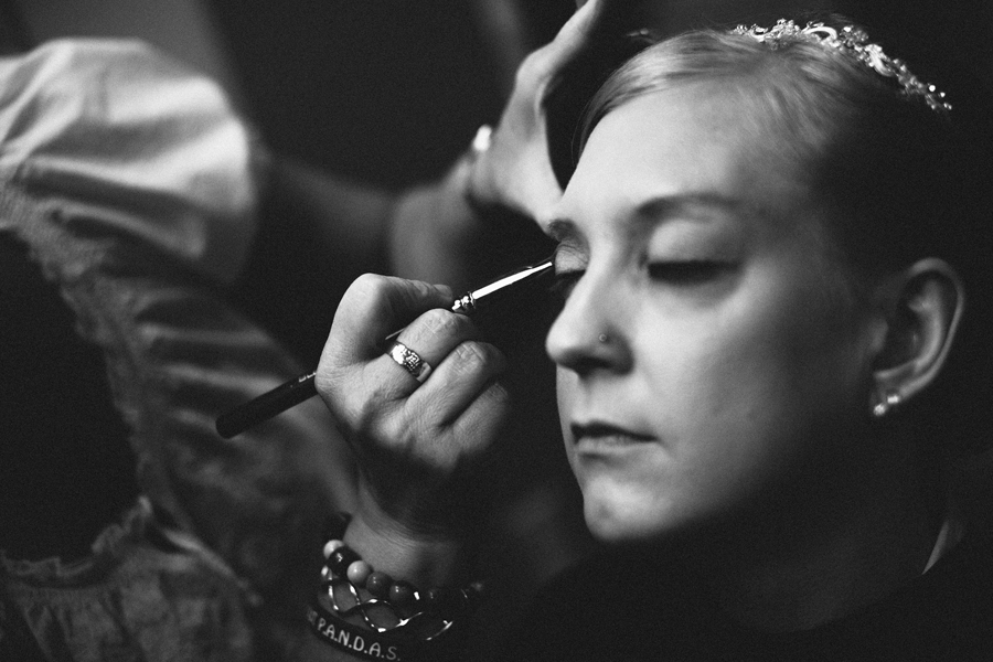 Flanders Hotel Divine Images Salon and Spa