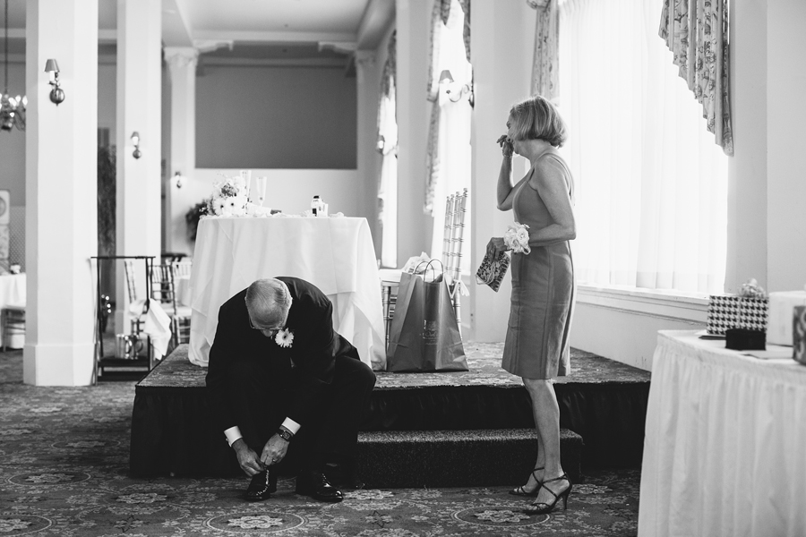 Flanders Hotel Reception Photos