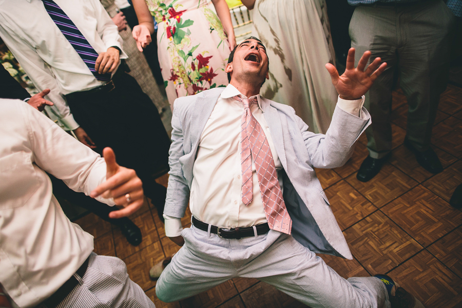 Awesome Dancing Photos at wedding