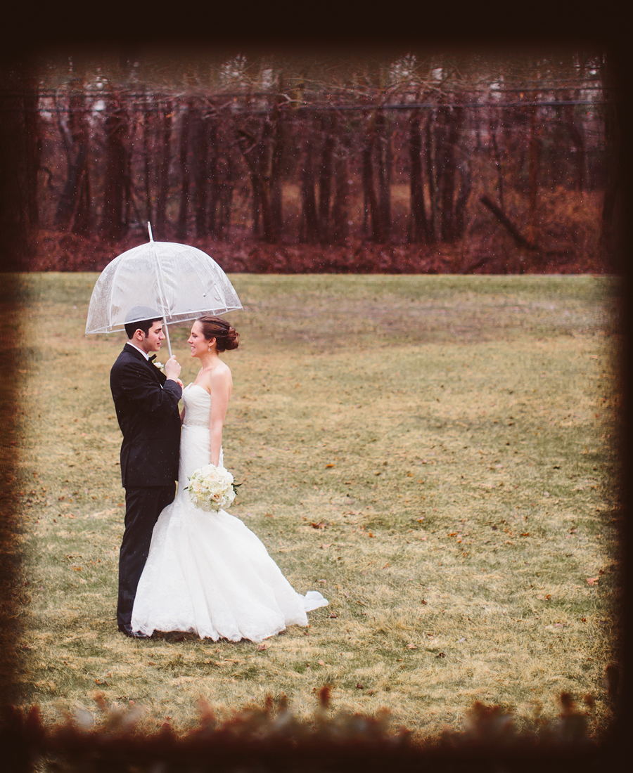 rainy wedding portraits