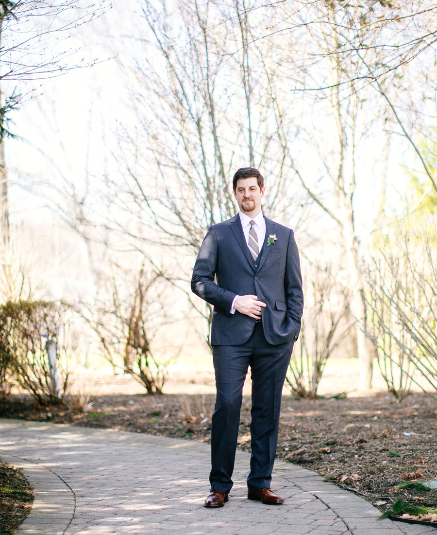 Olde Mill Inn Wedding First Look Photos