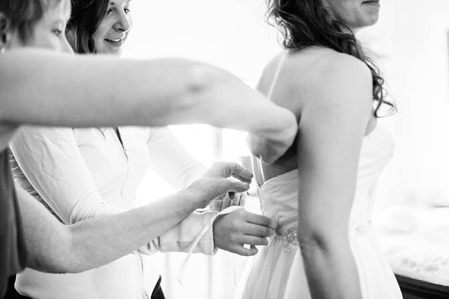 Creative Wedding Photojournalism Fiddle Lake Farm