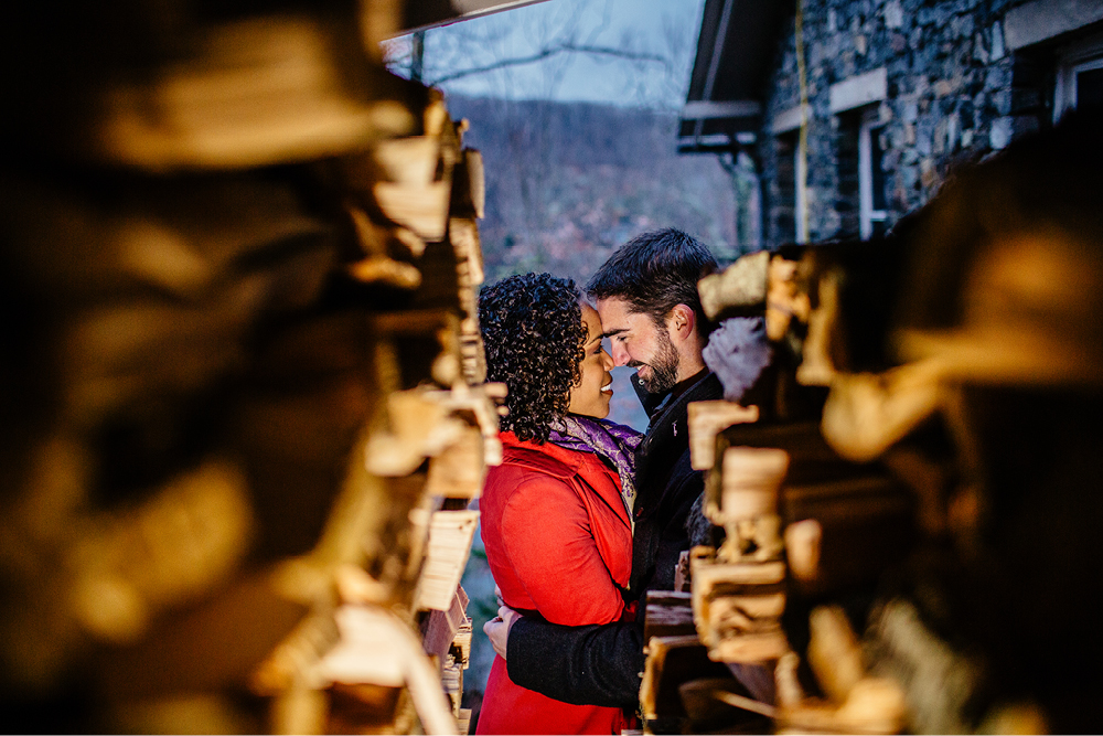 backyard-engagement-session17