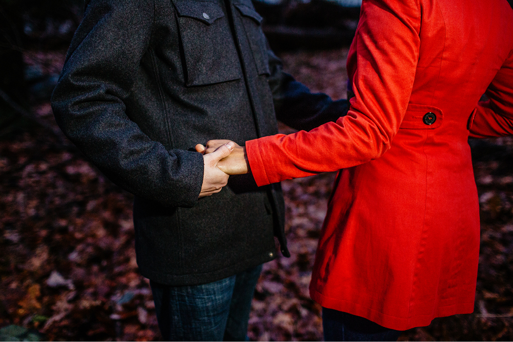 backyard-engagement-session22