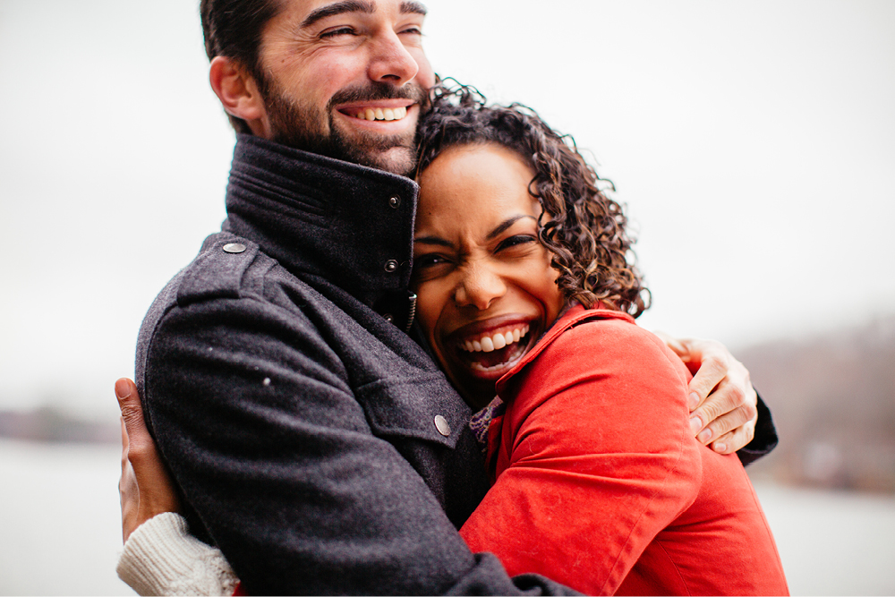 backyard-engagement-session5