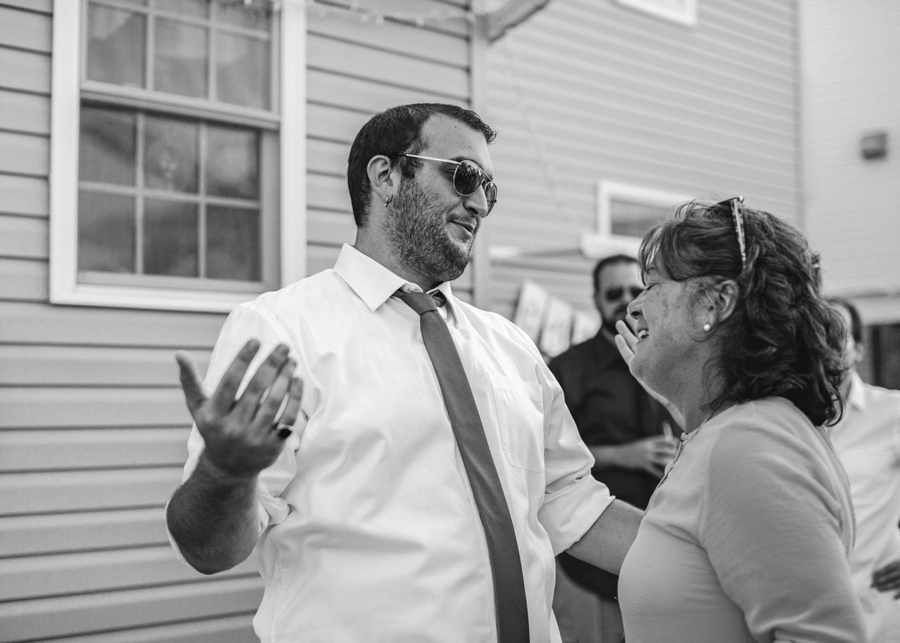 surprise-backyard-wedding-in-new-jersey_0045