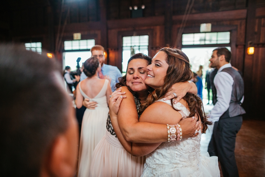 Water-Witch-Monmouth-Hills-Wedding_0114