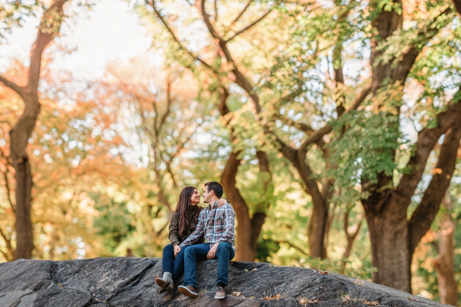 fall-engagement-photos-in-central-park_012
