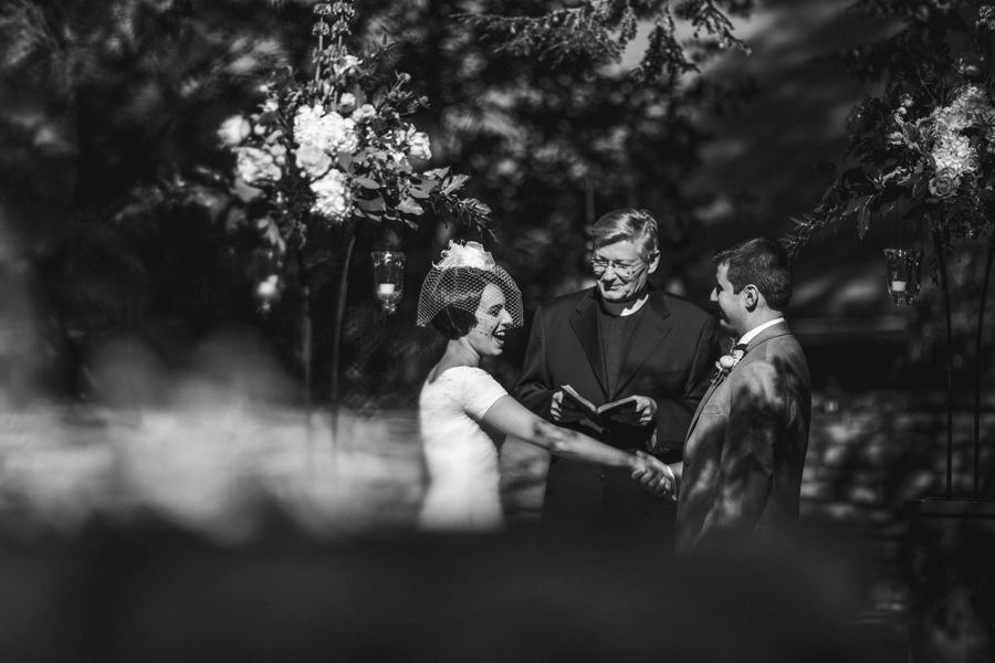 weddings-at-holly-hedge-estate-in-new-hope_0044