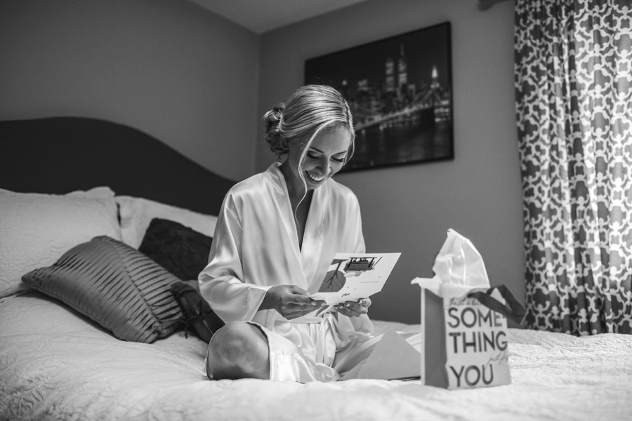 fall-wedding-at-pearl-river-hilton_0024