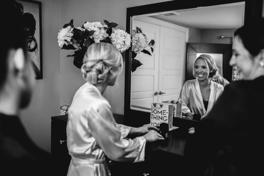 fall-wedding-at-pearl-river-hilton_0026