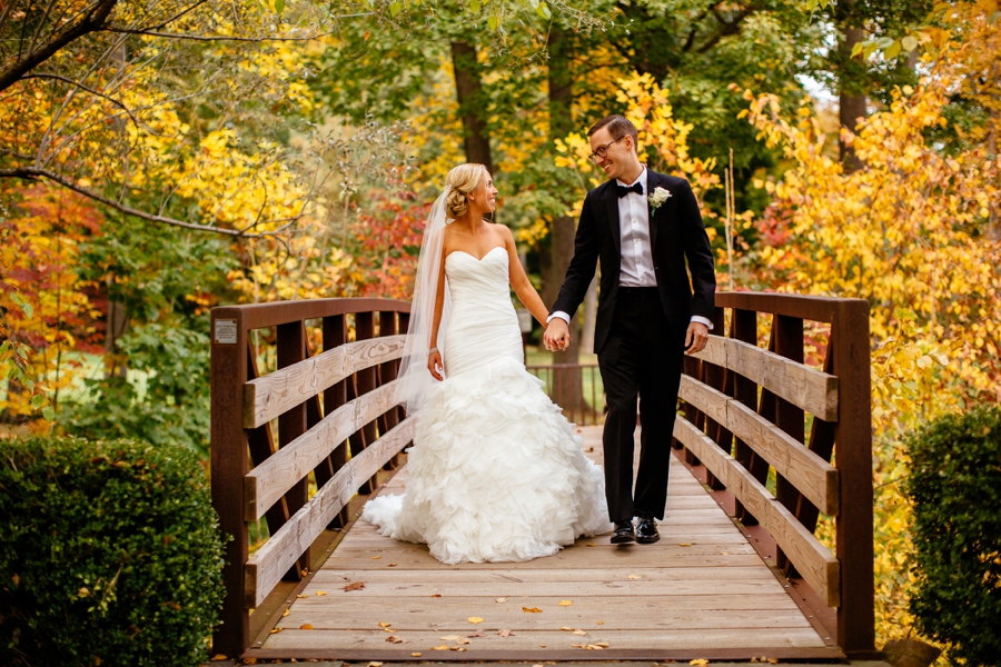 fall-wedding-at-pearl-river-hilton_0066