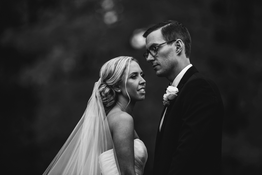 fall-wedding-at-pearl-river-hilton_0068