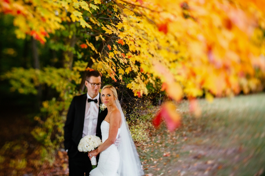 fall-wedding-at-pearl-river-hilton_0080