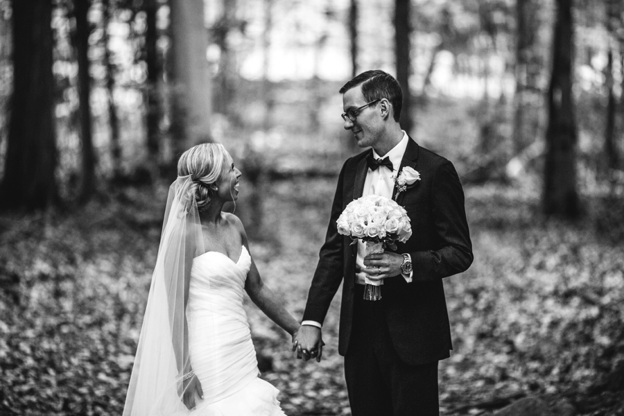 fall-wedding-at-pearl-river-hilton_0082