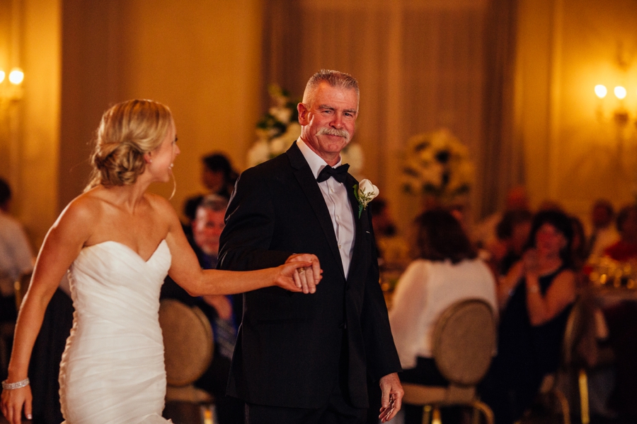 fall-wedding-at-pearl-river-hilton_0100