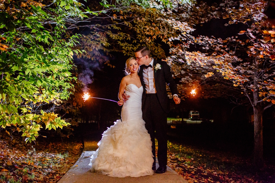 fall-wedding-at-pearl-river-hilton_0113