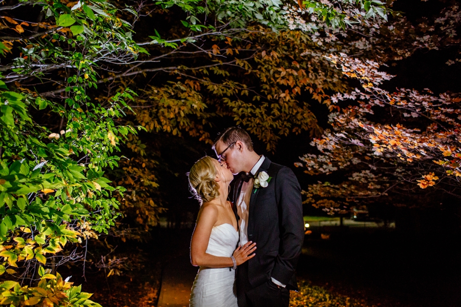 fall-wedding-at-pearl-river-hilton_0114