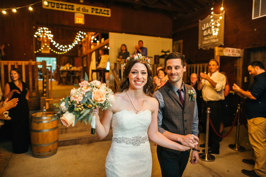 wedding-at-the-loft-at-jacks-barn_0100
