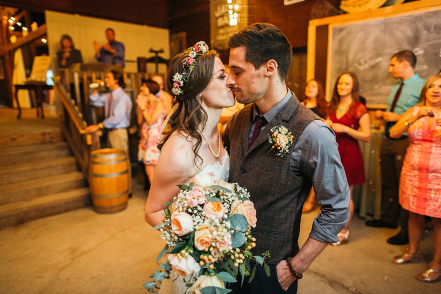 wedding-at-the-loft-at-jacks-barn_0101