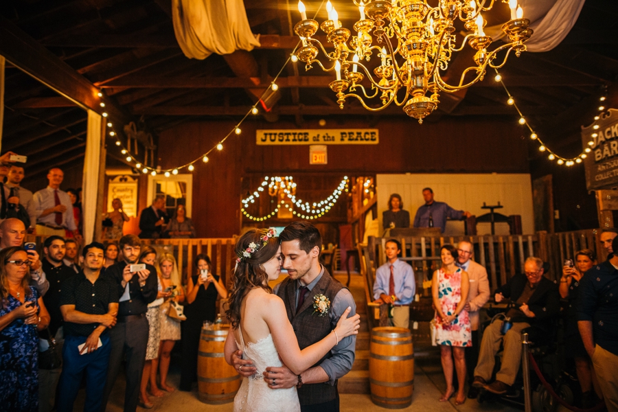 wedding-at-the-loft-at-jacks-barn_0103