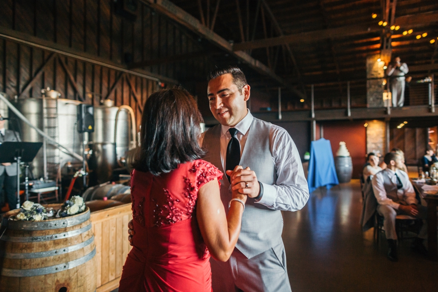 saltwater-farm-vineyard-connecticut-wedding_0093