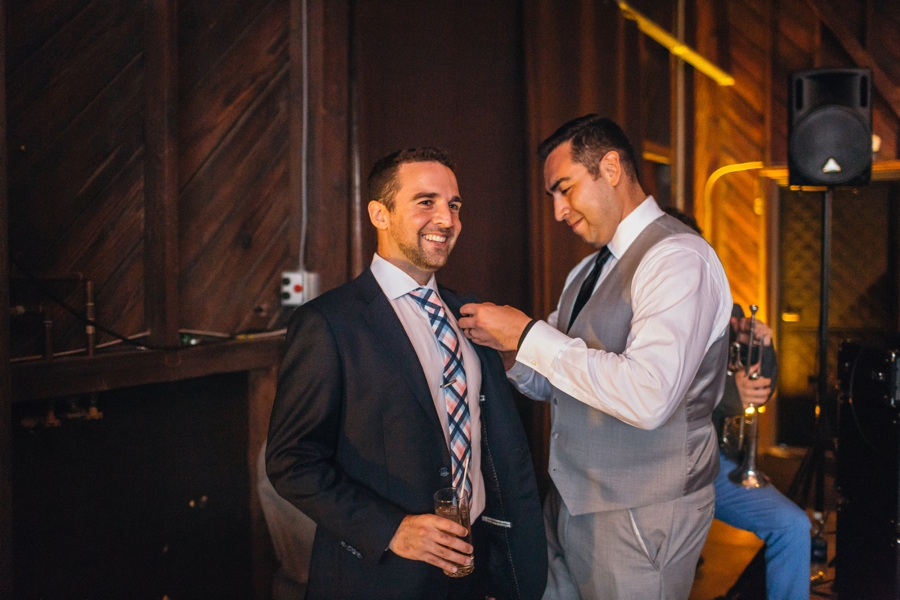 saltwater-farm-vineyard-connecticut-wedding_0107