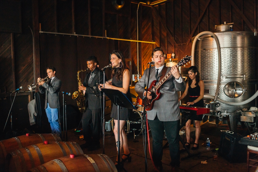 saltwater-farm-vineyard-connecticut-wedding_0108