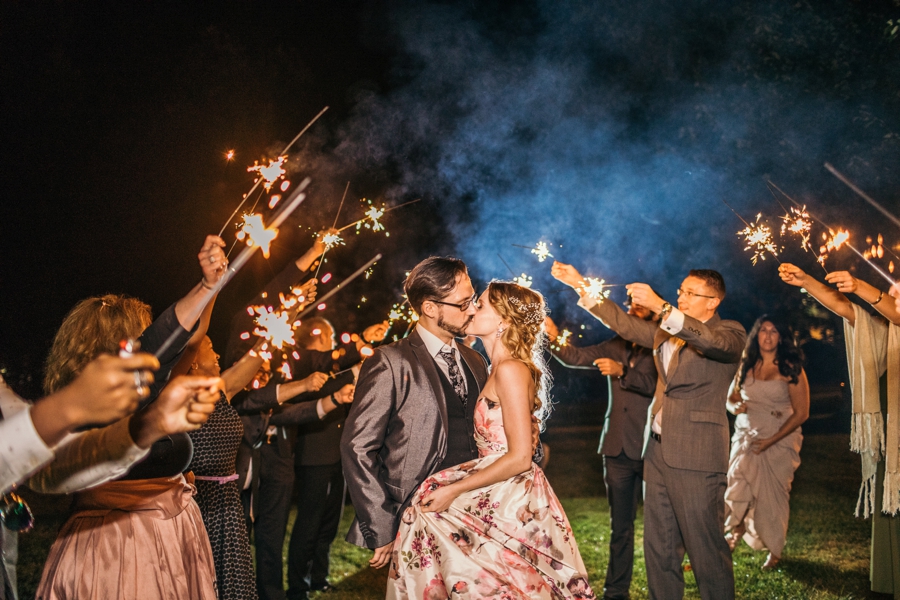 intimate-nj-wedding-unique-wedding-dress_0154