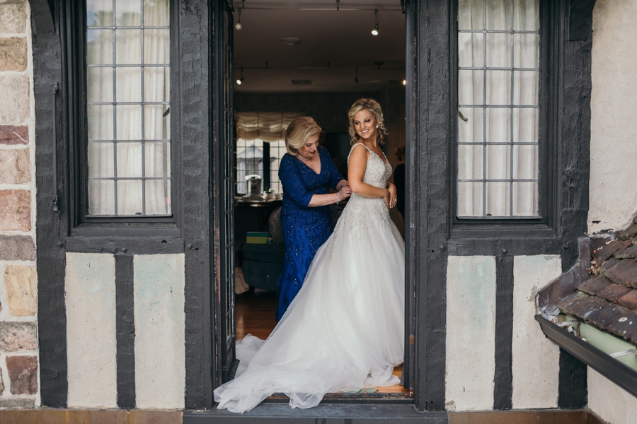 Pleasantdale Chateau Wedding Photographers