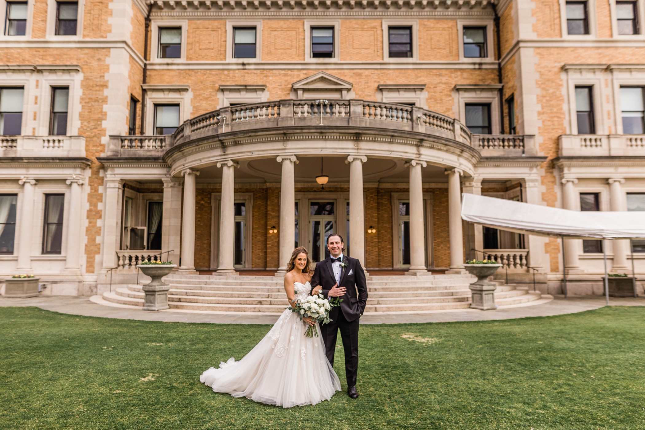 Documentary Wedding Photo at Sleepy Hollow Country Club