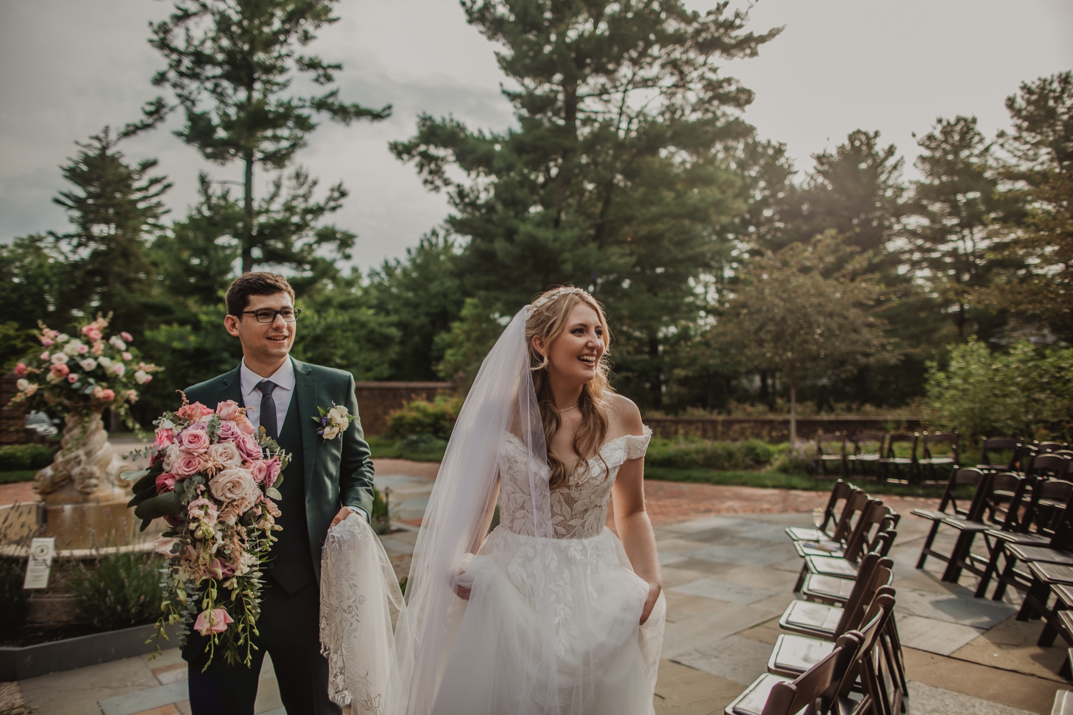 Bride and Groom Aldie Mansion