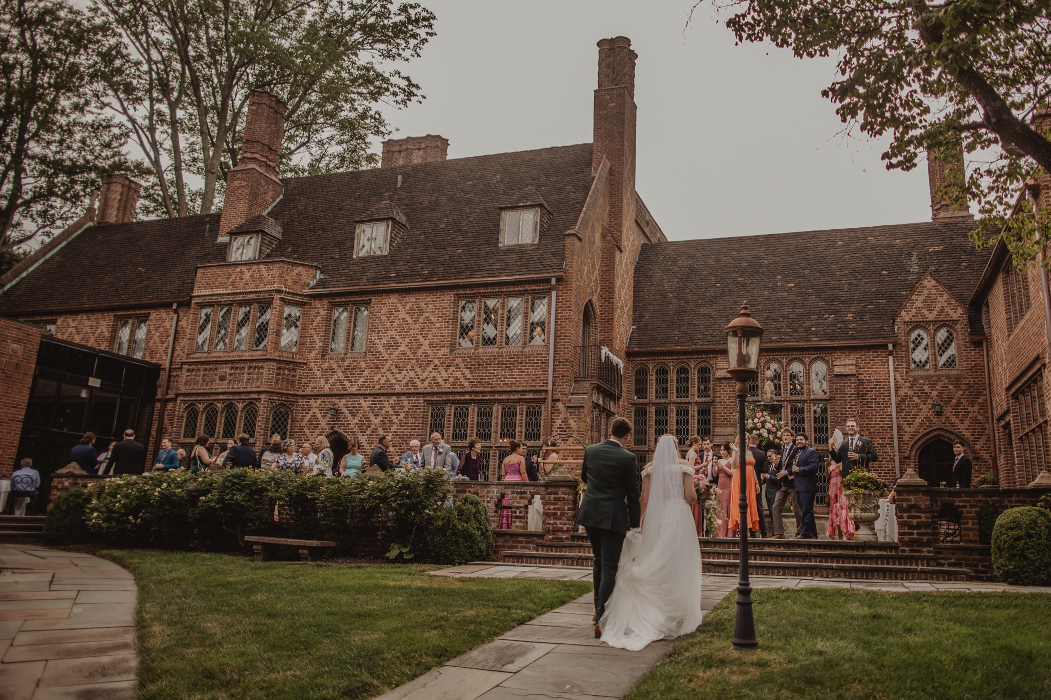 Bride and Groom Aldie Mansion