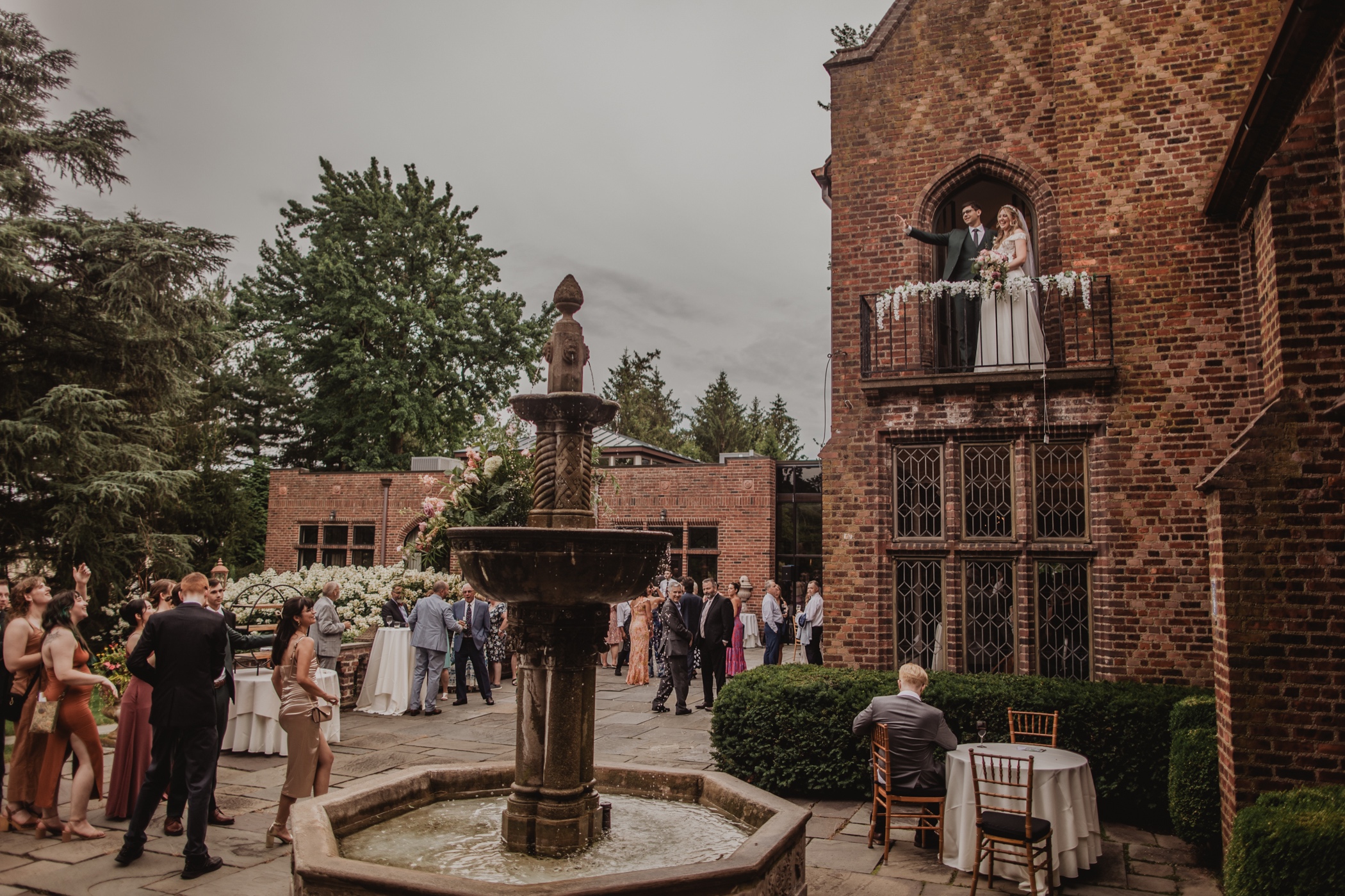 Bride and Groom Aldie Mansion